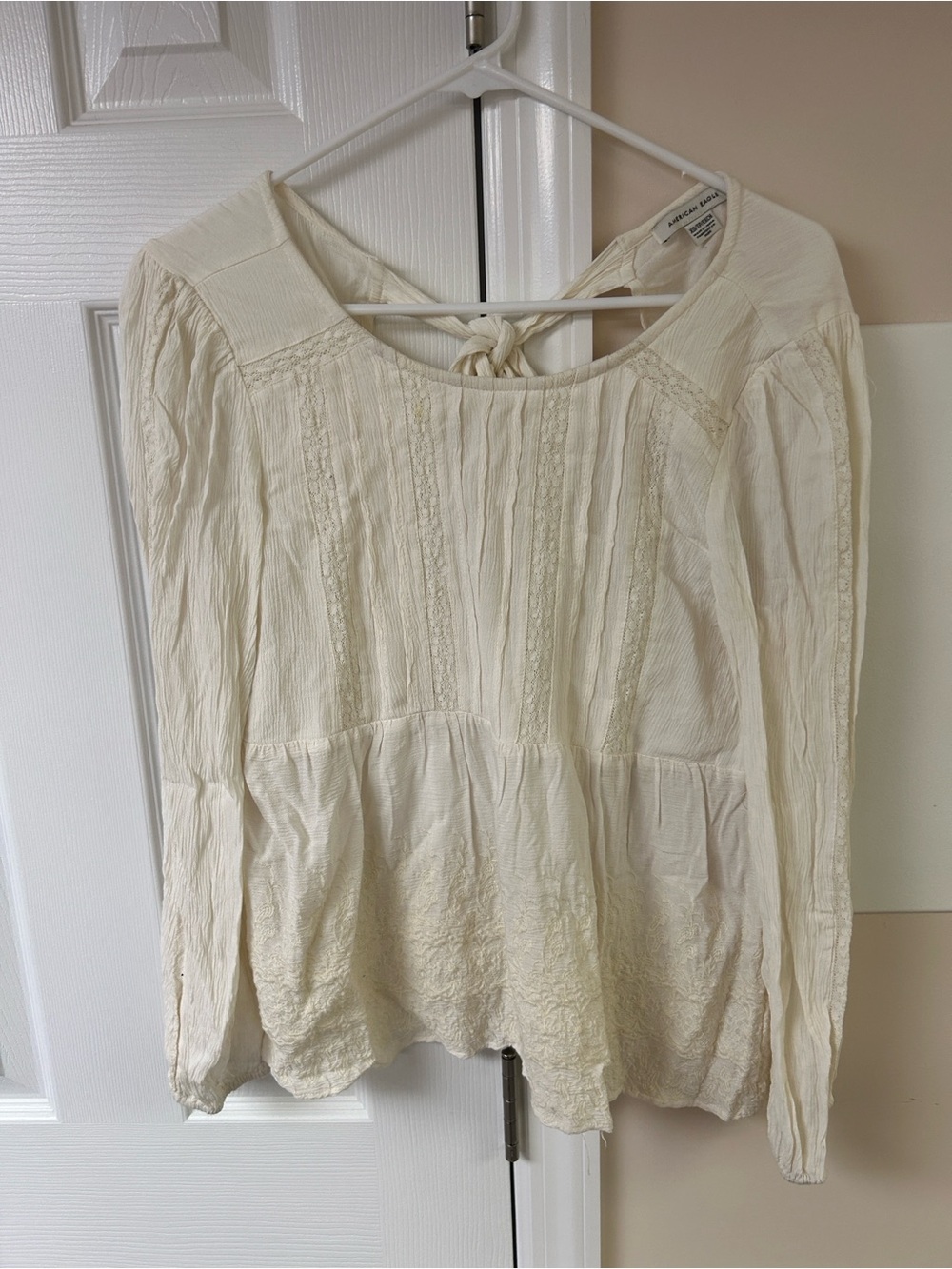 American Eagle long-sleeve peasant blouse